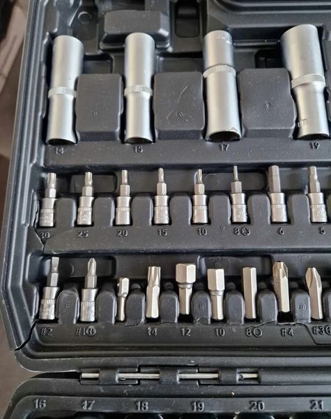 Ящик з інструментами Scheppach TB100, набір торцевих ключів на 94 шт TB100 фото