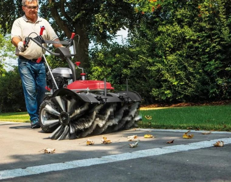 Самохідна бензинова машина Scheppach SC2200PE снігоприбиральник SC2200PE фото
